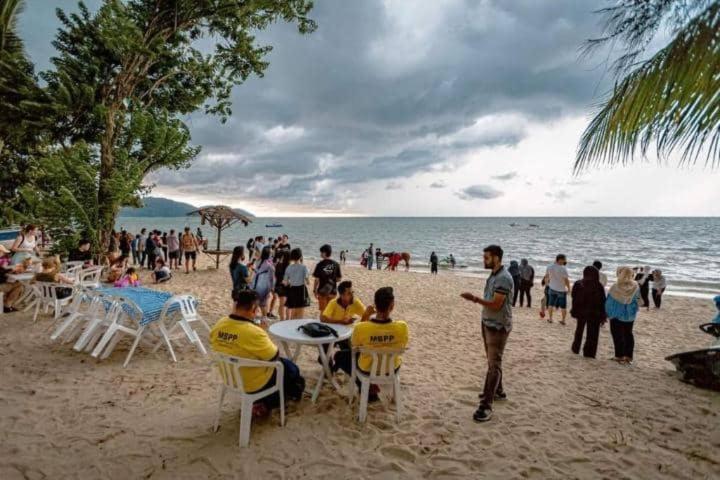Sri Sayang Pearl View Appartement Batu Feringgi Buitenkant foto