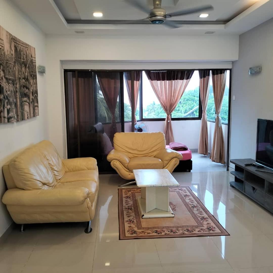 Sri Sayang Pearl View Appartement Batu Feringgi Kamer foto